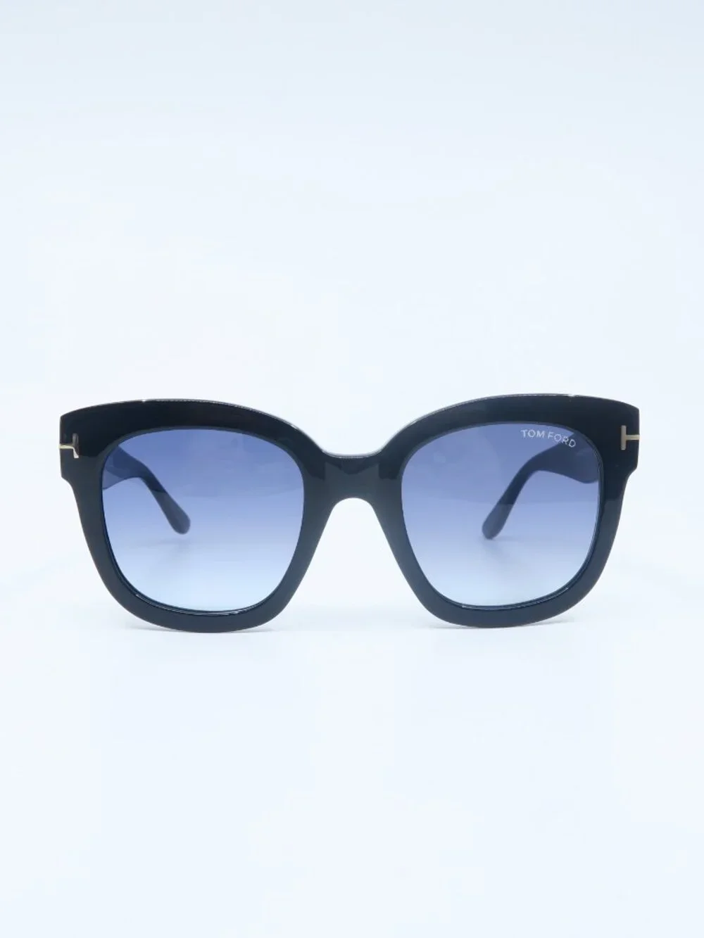 Tom Ford TF613 Eco 01W Beatrix-02 Black-Gradient, New Square Women's Sunglasses.